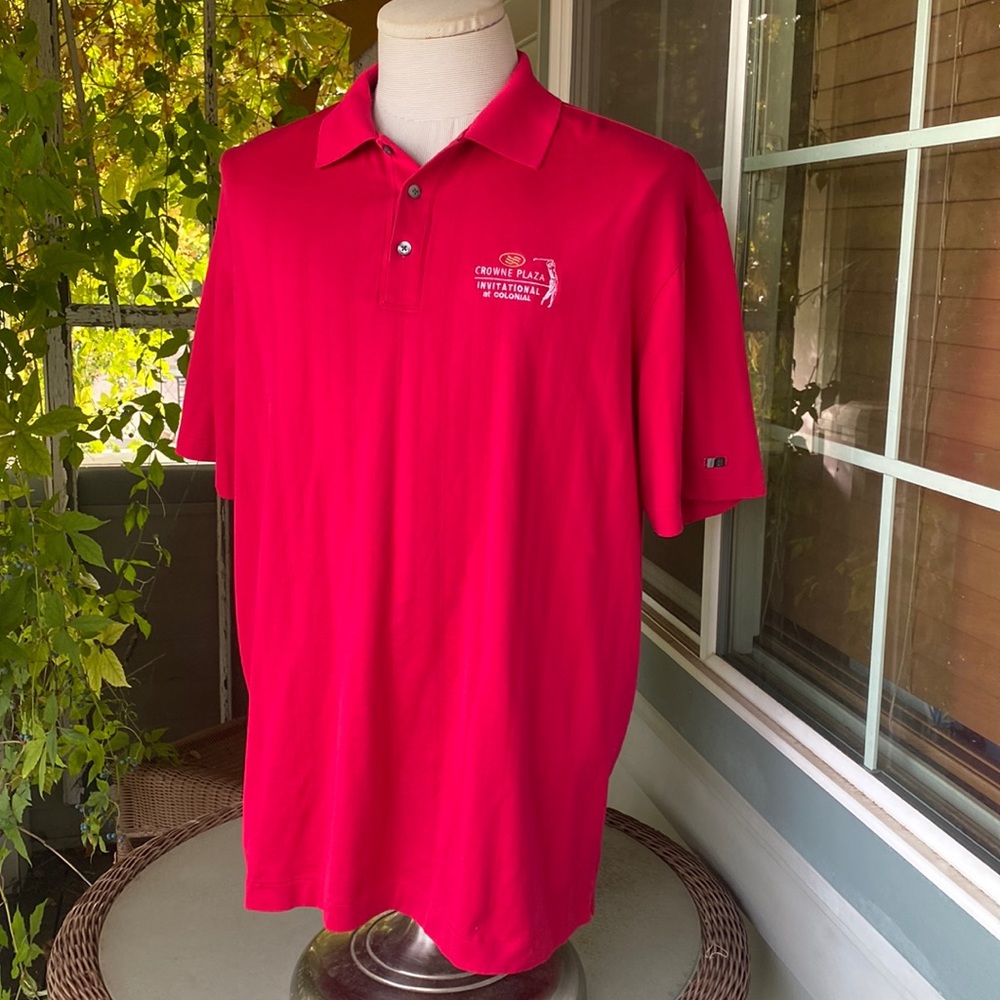 Tiger Woods Collection Invitational at Colonial polo.  XL. Great condition.